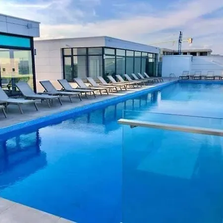 Апартаменты Onix Infinity Pool & 18 *