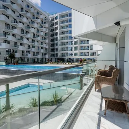 Onix Infinity Pool & 18 Апартаменты *